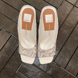 Dolce Vita -DESI HEELS IN BONE SNAKE PRINT LEATHER